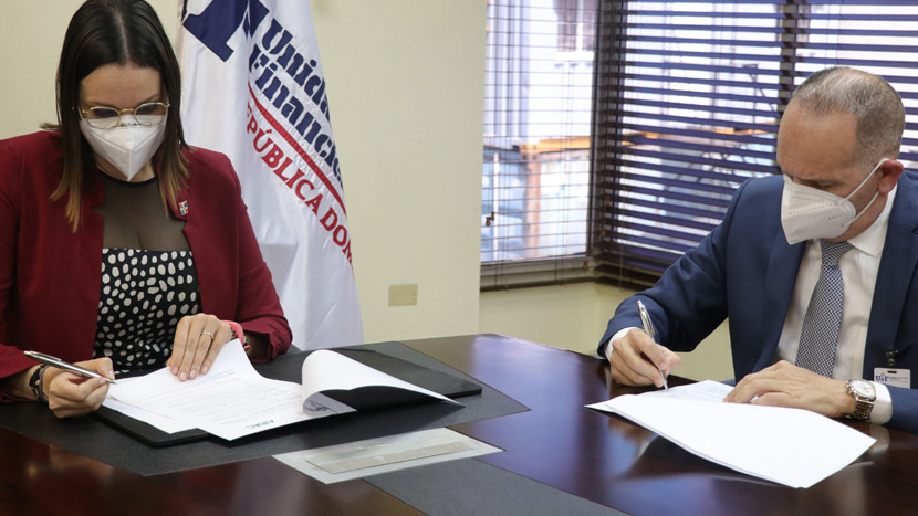 Firma Acuerdo entre la UAF y AIRAC